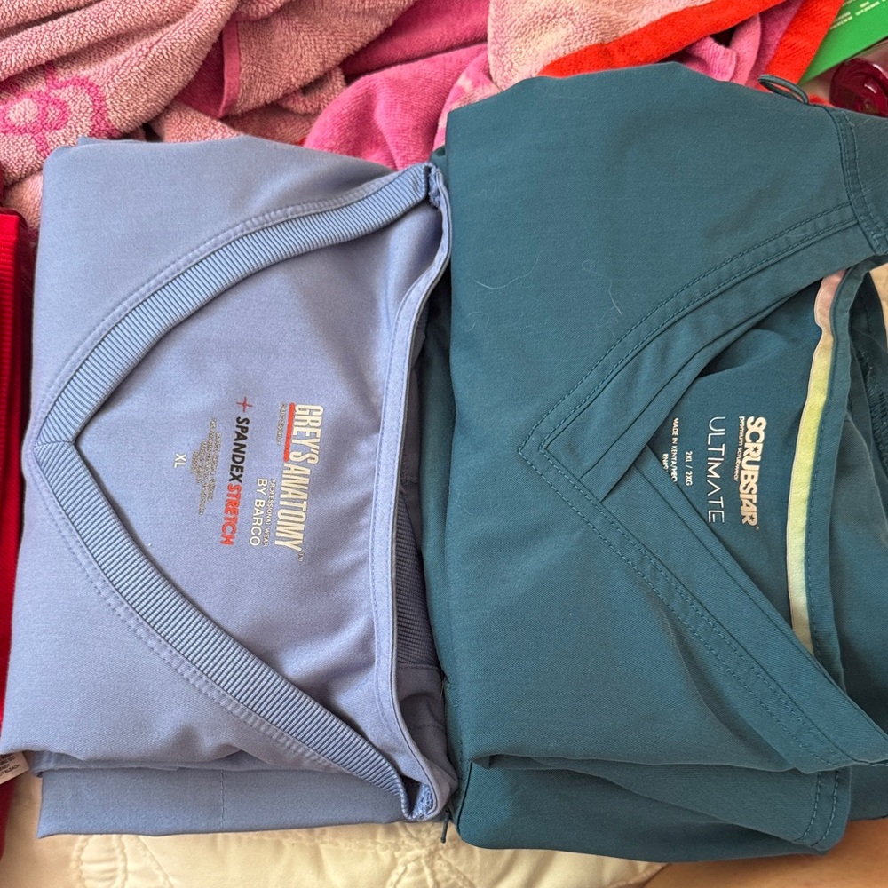 Grey's Anatomy Scrubs Tops and pants in Light Blue and Teal